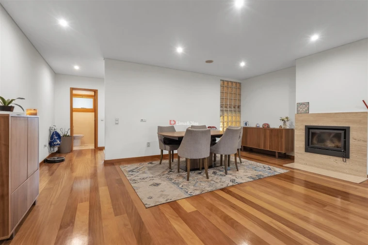 Moradia T3 para Venda em Gulpilhares e Valadares Foto 4