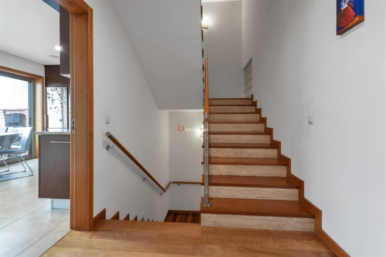 Moradia T3 para Venda em Gulpilhares e Valadares Foto 8