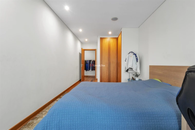 Moradia T3 para Venda em Gulpilhares e Valadares Foto 24