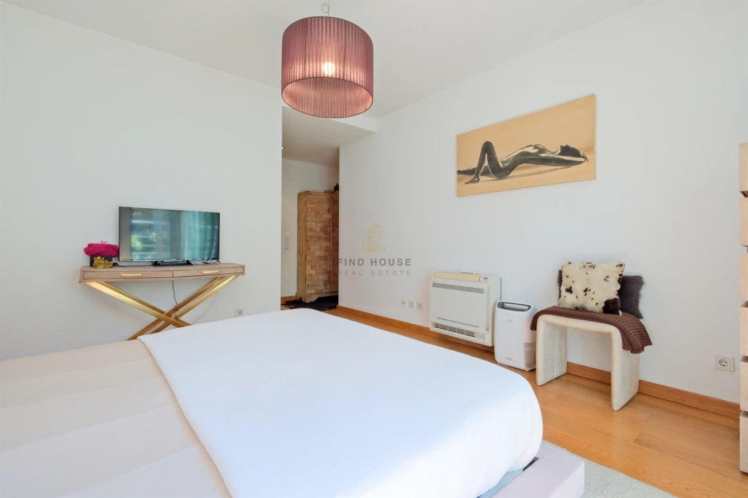 Apartamento T3 para Venda em Parque das Nações Foto 32