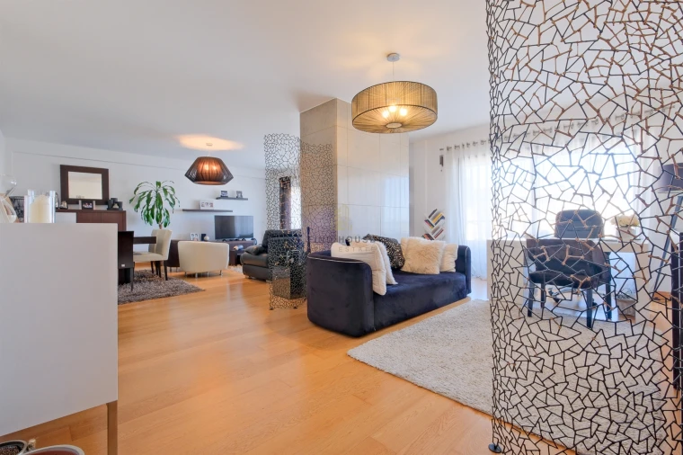 Apartamento T3 para Venda em Parque das Nações Foto 6