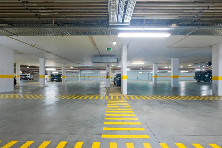 Apartamento T3 para Venda em Parque das Nações Foto 43