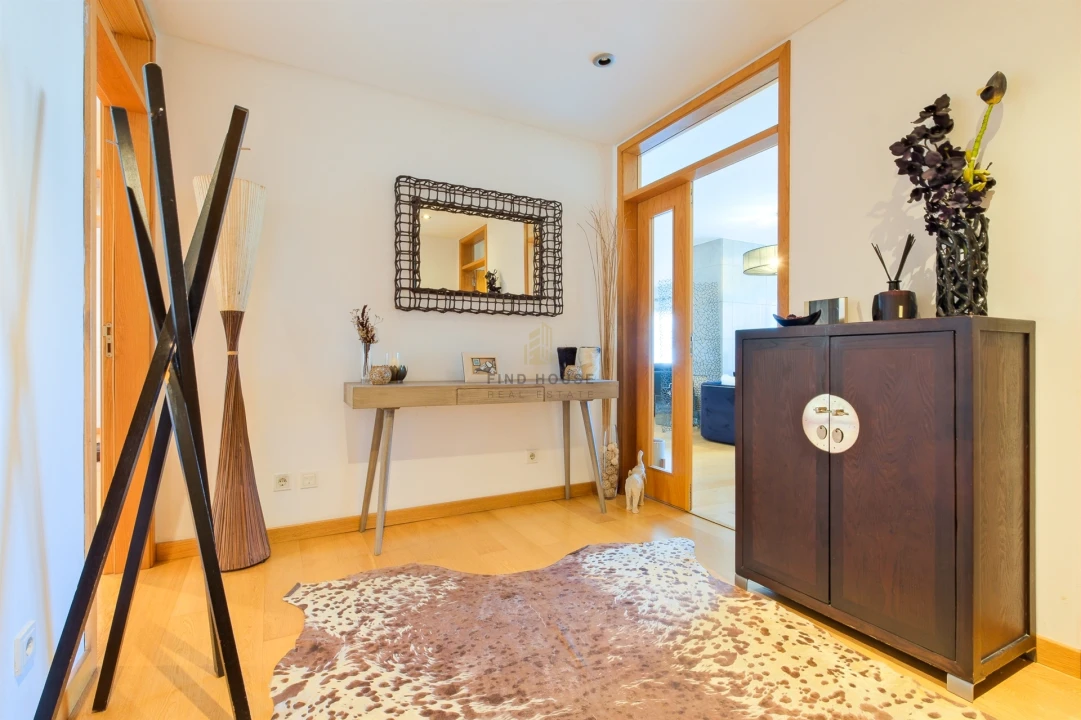 Apartamento T3 para Venda em Parque das Nações Foto 2