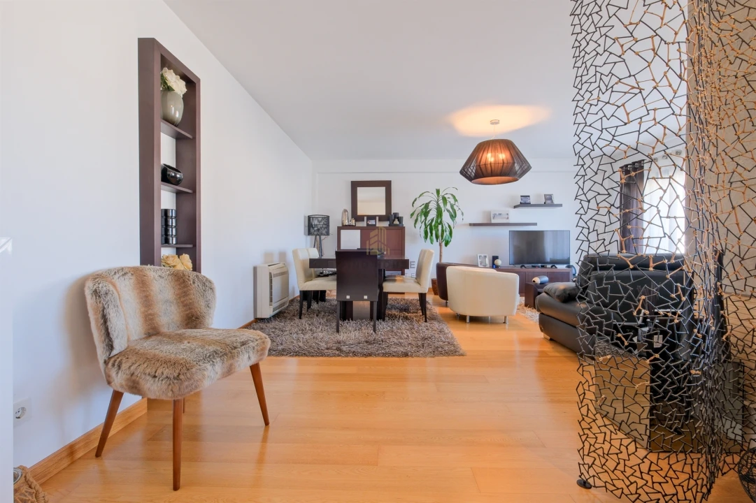 Apartamento T3 para Venda em Parque das Nações Foto 9