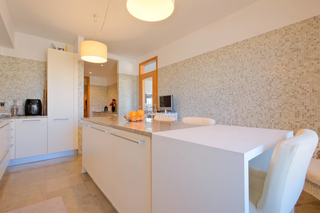 Apartamento T3 para Venda em Parque das Nações Foto 40