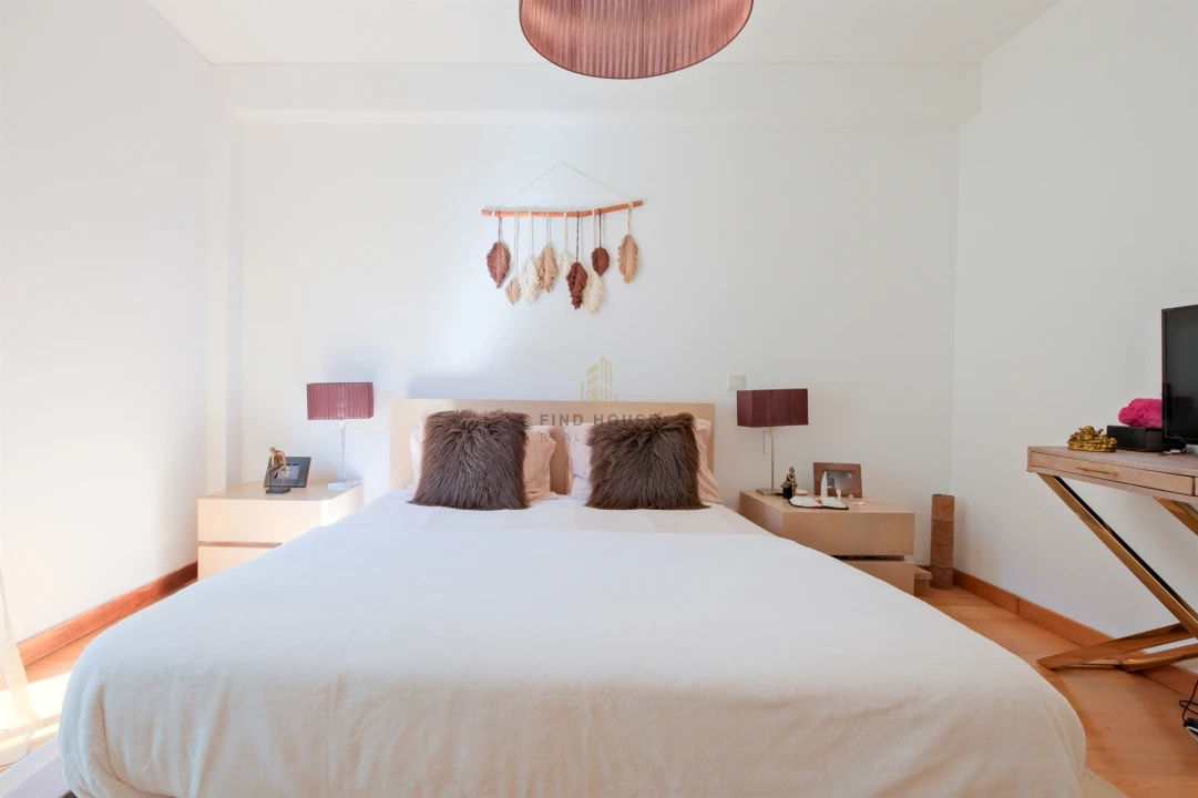 Apartamento T3 para Venda em Parque das Nações Foto 29