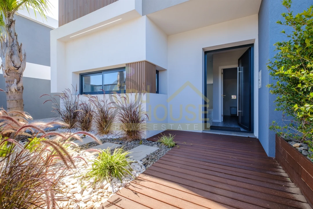 Moradia T3 para Arrendamento em Alcabideche Foto 6