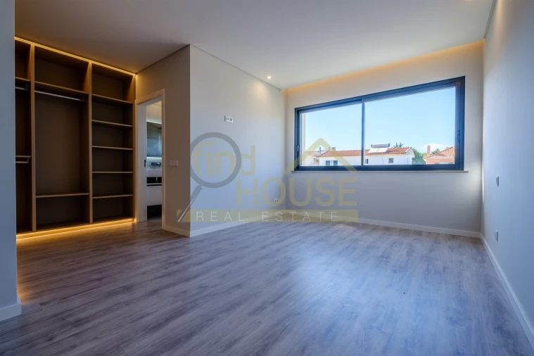 Moradia T3 para Arrendamento em Alcabideche Foto 21