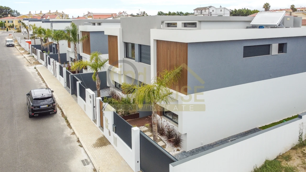 Moradia T3 para Arrendamento em Alcabideche Foto 1