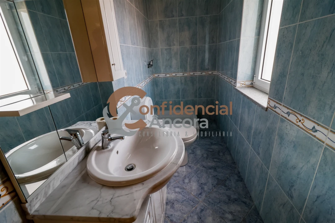 Moradia T4 para Venda em Gouveia (São Pedro e São Julião) Foto 43