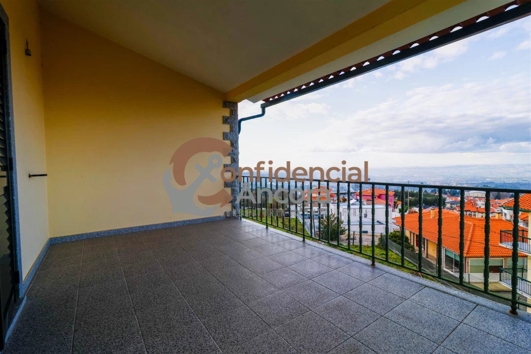 Moradia T4 para Venda em Gouveia (São Pedro e São Julião) Foto 23