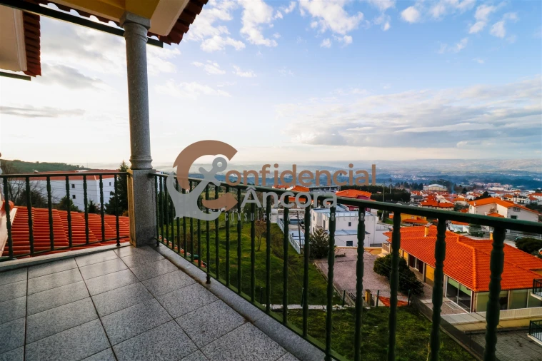 Moradia T4 para Venda em Gouveia (São Pedro e São Julião) Foto 42