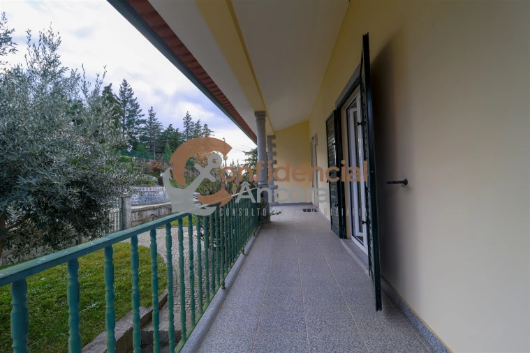 Moradia T4 para Venda em Gouveia (São Pedro e São Julião) Foto 27