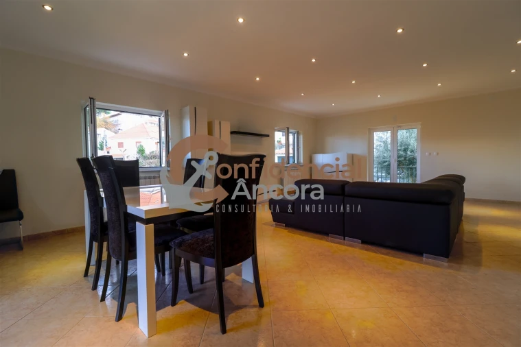 Moradia T4 para Venda em Gouveia (São Pedro e São Julião) Foto 21