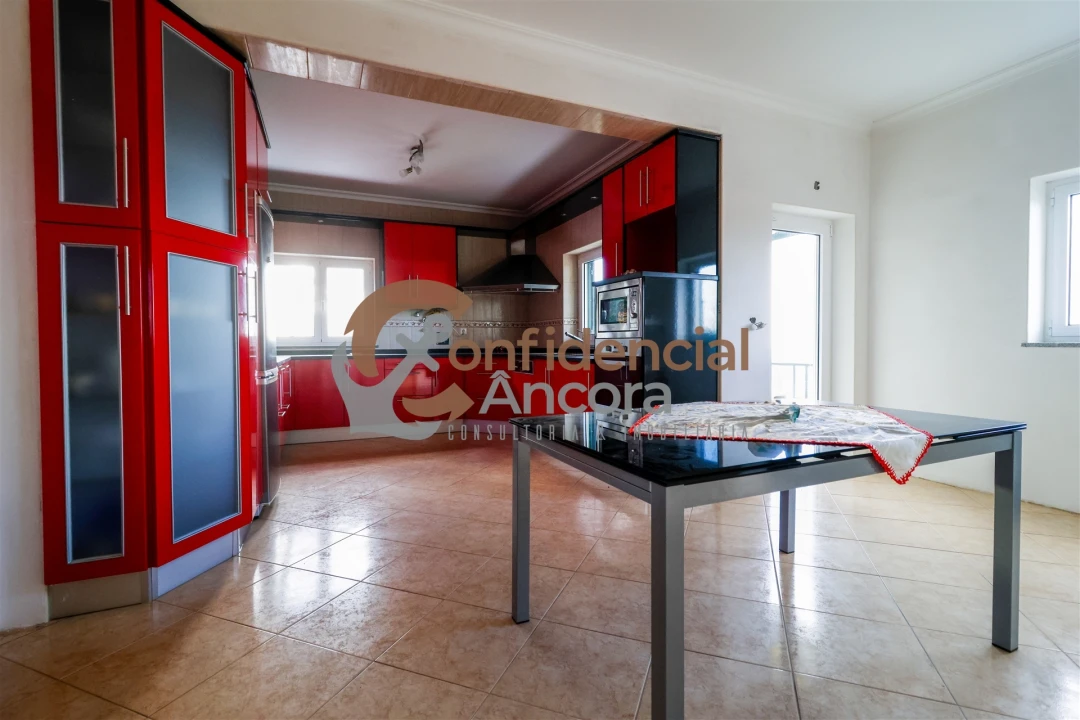 Moradia T4 para Venda em Gouveia (São Pedro e São Julião) Foto 28