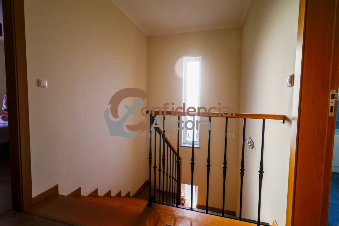 Moradia T4 para Venda em Gouveia (São Pedro e São Julião) Foto 41