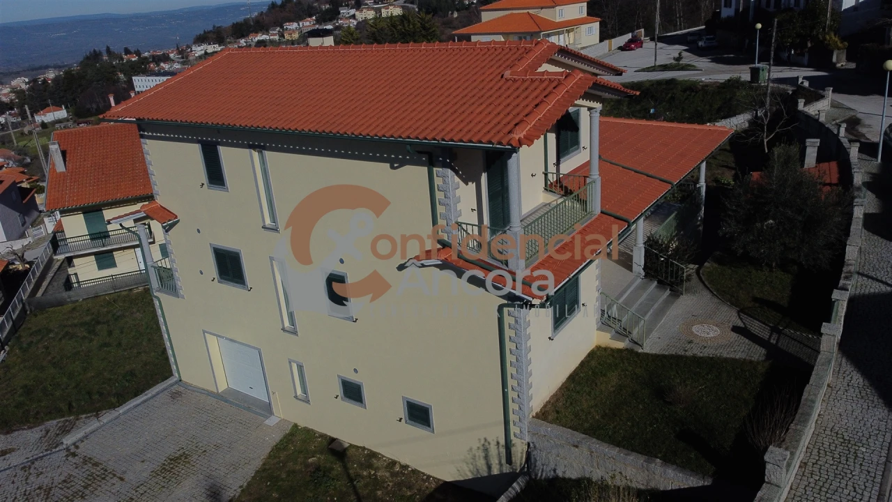 Moradia T4 para Venda em Gouveia (São Pedro e São Julião) Foto 65