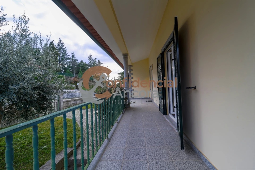 Moradia T4 para Venda em Gouveia (São Pedro e São Julião) Foto 27