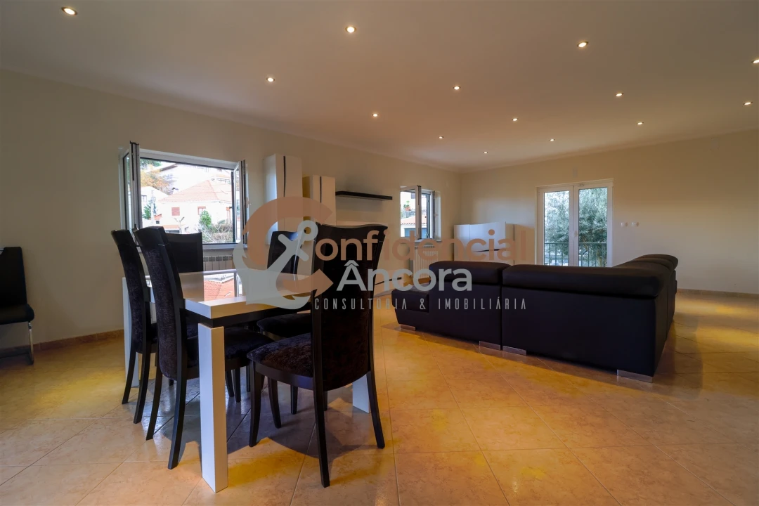 Moradia T4 para Venda em Gouveia (São Pedro e São Julião) Foto 21