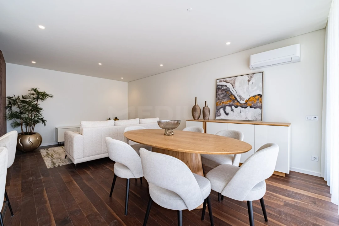 Apartamento T2 para Venda em Cidade da Maia Foto 6