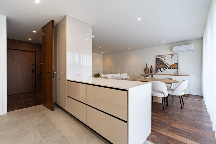 Apartamento T2 para Venda em Cidade da Maia Foto 9