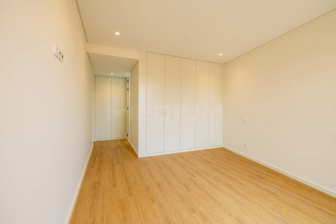 Apartamento T2 para Venda em Aguas Santas Foto 11