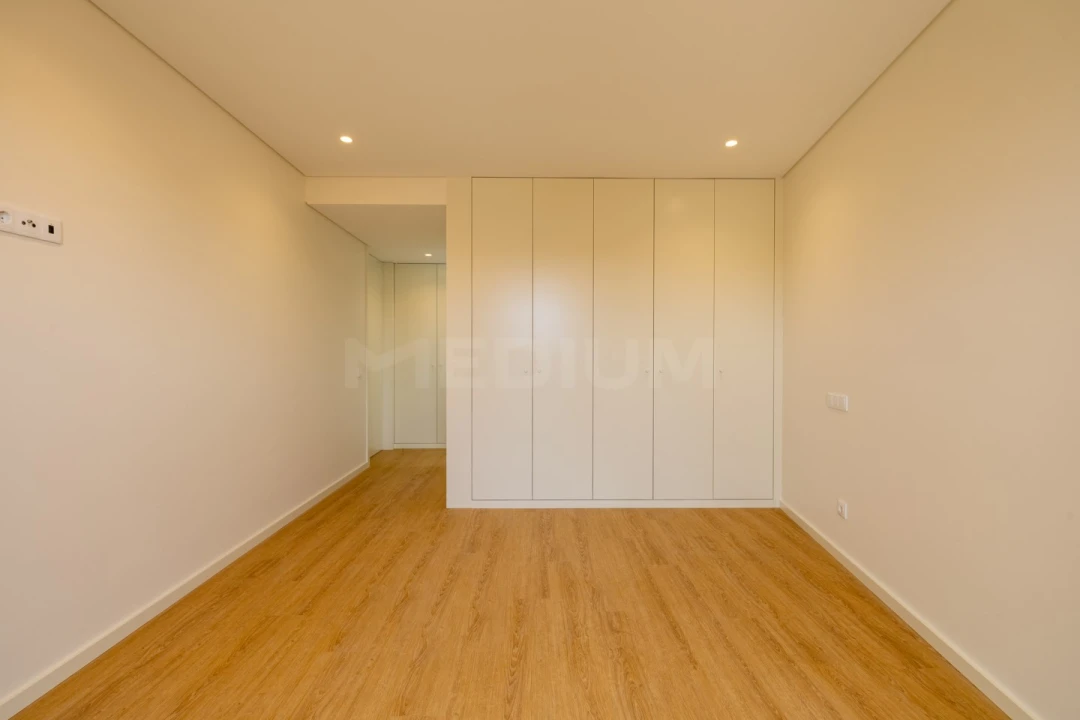 Apartamento T2 para Venda em Aguas Santas Foto 12