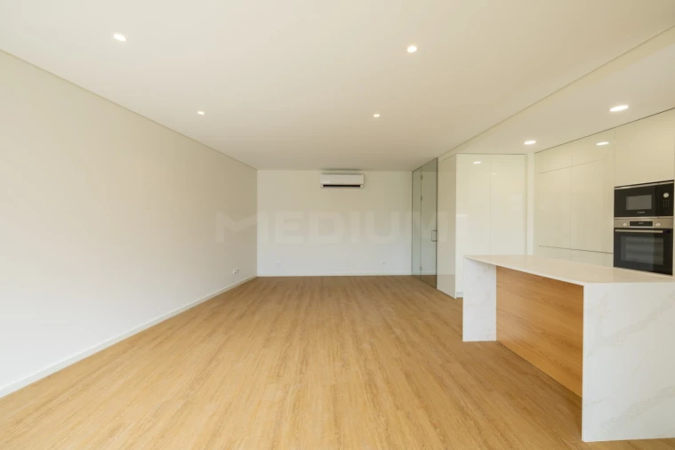 Apartamento T2 para Venda em Aguas Santas Foto 4