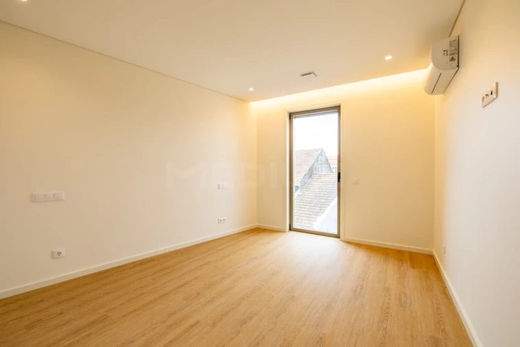 Apartamento T2 para Venda em Aguas Santas Foto 10