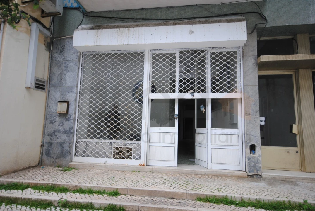 Loja para Venda em Areeiro Foto 1