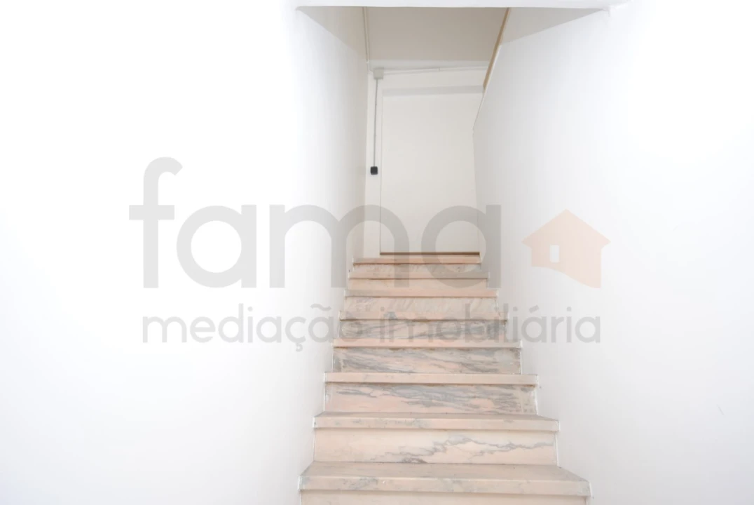 Loja para Venda em Areeiro Foto 11