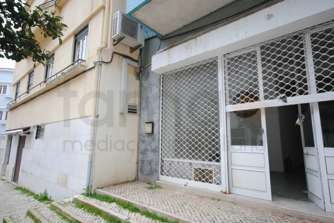 Loja para Venda em Areeiro Foto 20