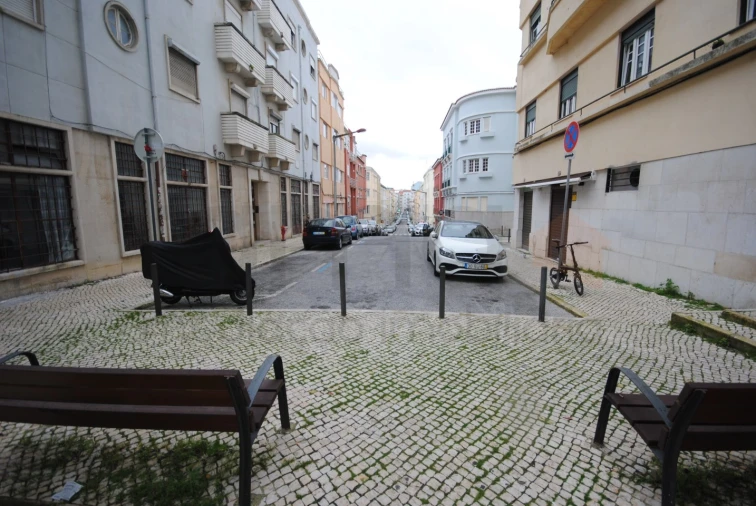 Loja para Venda em Areeiro Foto 2