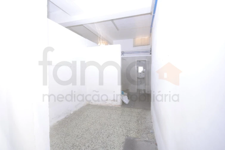 Loja para Venda em Areeiro Foto 10