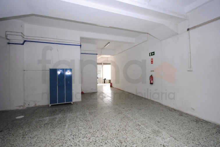 Loja para Venda em Areeiro Foto 18