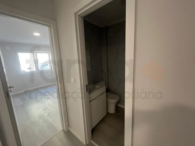 Apartamento T2 para Venda em Benfica Foto 17