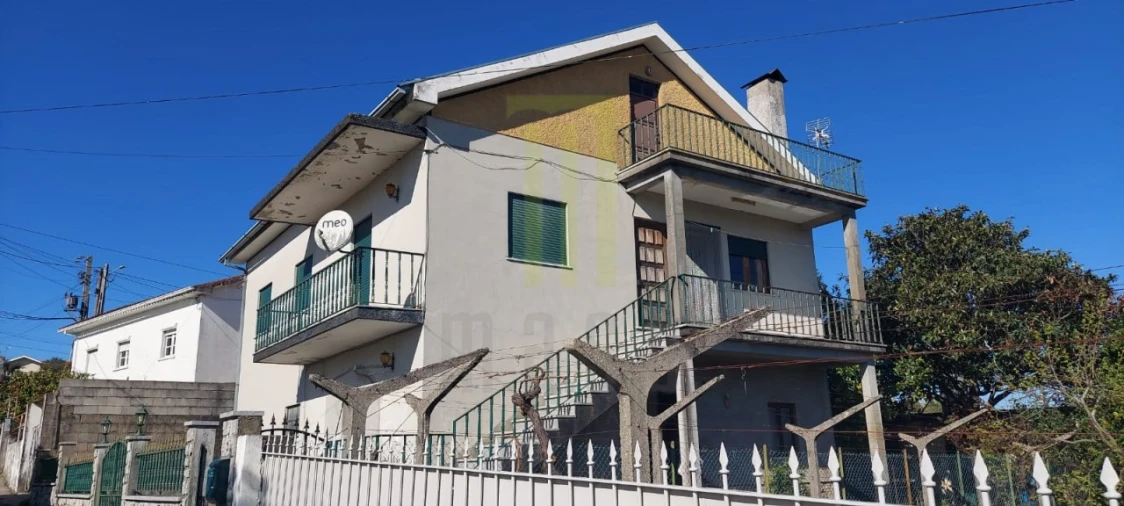 Moradia T4 para Venda em Santa Ovaia e Vila Pouca da Beira Foto 2