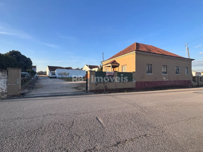 Quinta T3 para Venda em Riachos Foto 1