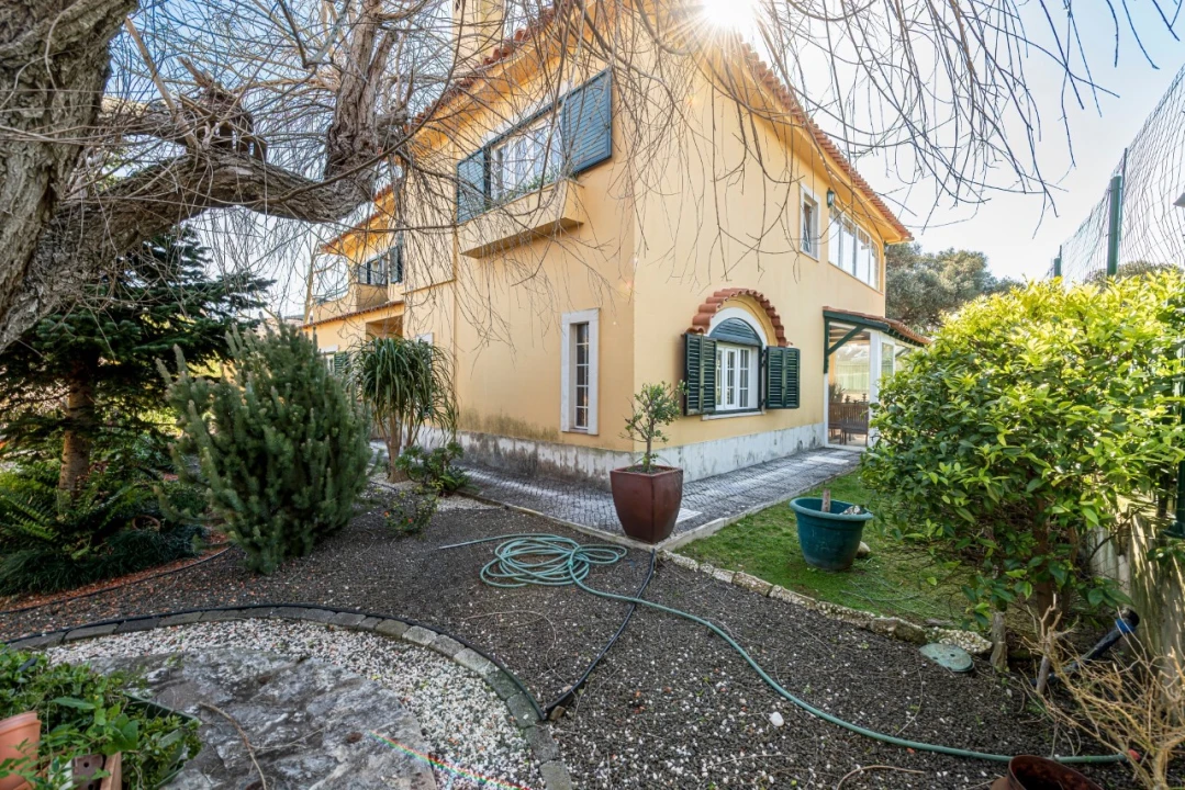 Moradia T5 para Venda em Alcabideche Foto 31