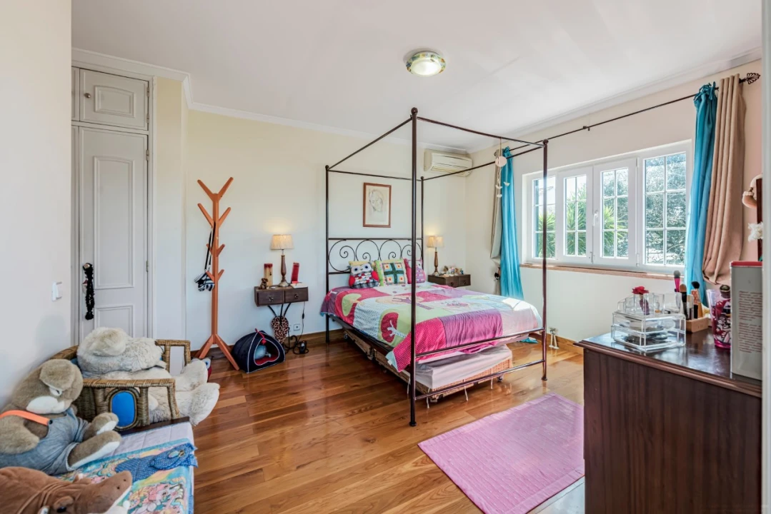 Moradia T5 para Venda em Alcabideche Foto 24