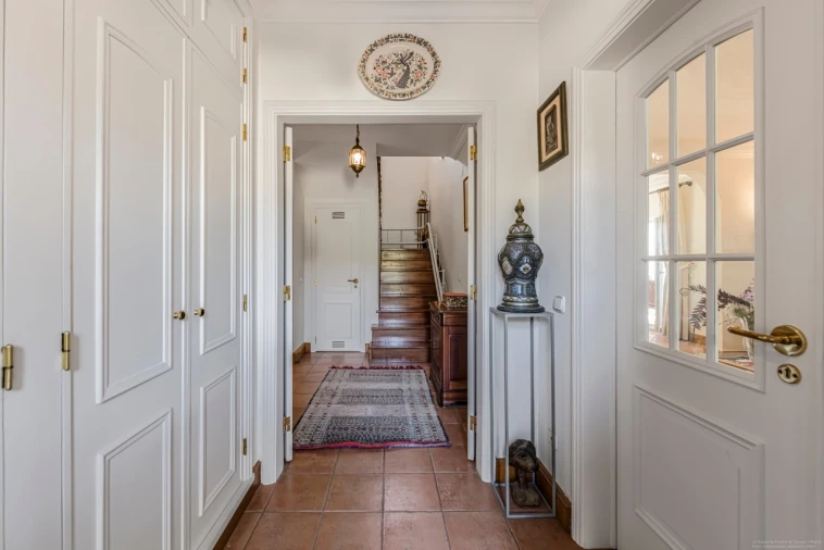 Moradia T5 para Venda em Alcabideche Foto 15