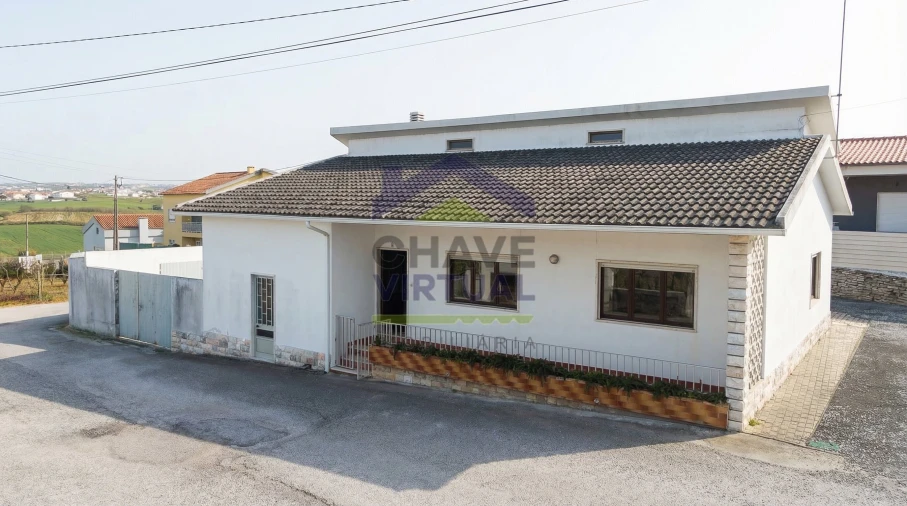 Moradia T3 para Venda em Lourinhã e Atalaia Foto 1