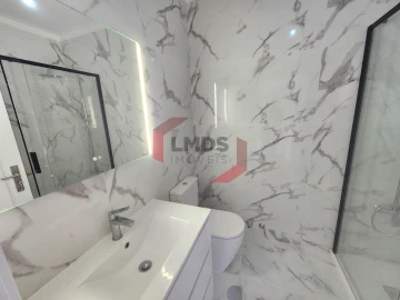 Apartamento T2 para Venda em Oliveira do Douro