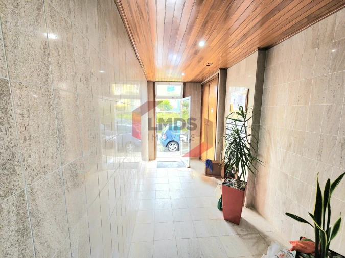 Apartamento T2 para Venda em Oliveira do Douro Foto 2