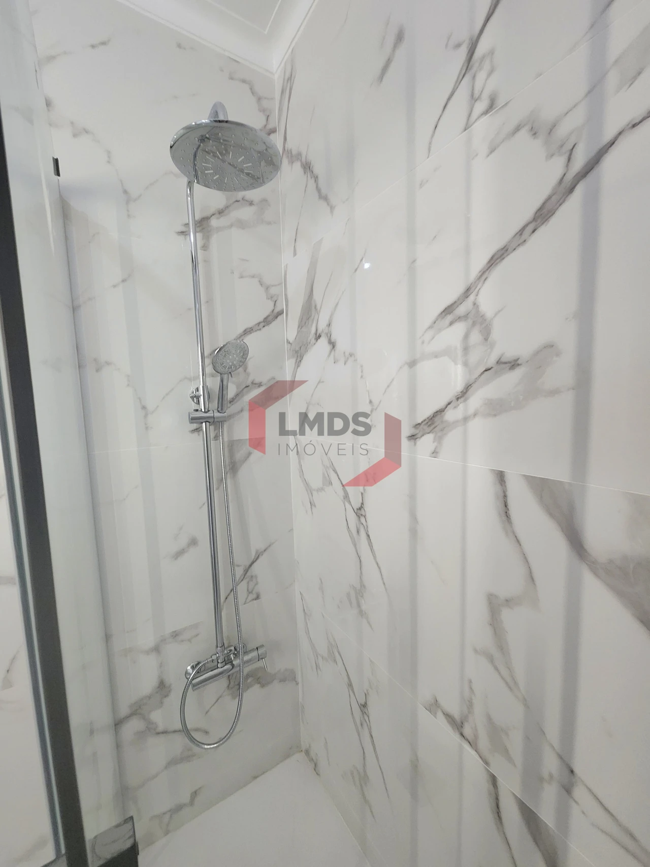 Apartamento T2 para Venda em Oliveira do Douro Foto 18
