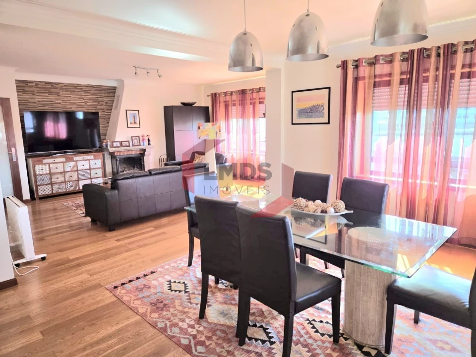 Apartamento T3 para Venda em Mafamude e Vilar do Paraíso Foto 11