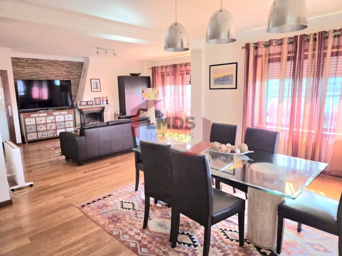 Apartamento T3 para Venda em Mafamude e Vilar do Paraíso Foto 11