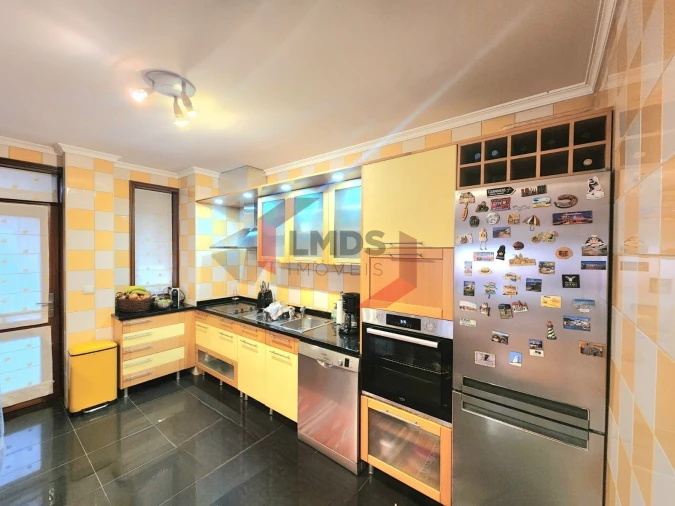 Apartamento T3 para Venda em Mafamude e Vilar do Paraíso Foto 14