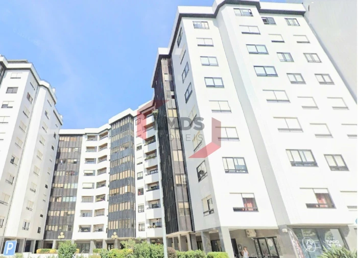 Apartamento T3 para Venda em Mafamude e Vilar do Paraíso Foto 5