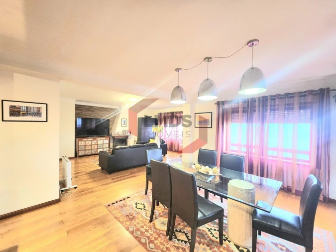 Apartamento T3 para Venda em Mafamude e Vilar do Paraíso Foto 1